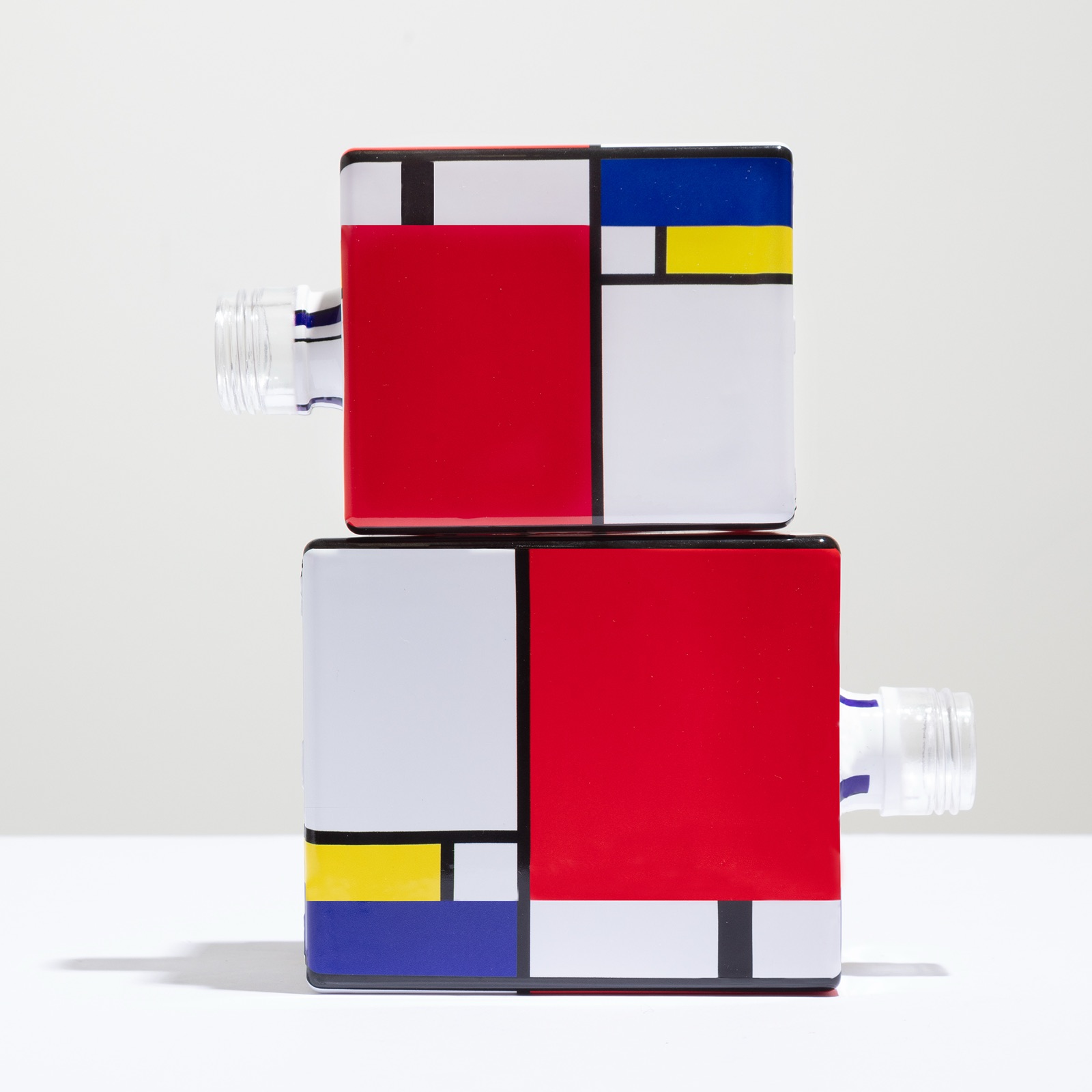 CULTI Milano Mondrian — the grid staying true across the flat faces and corners of the square diffusers