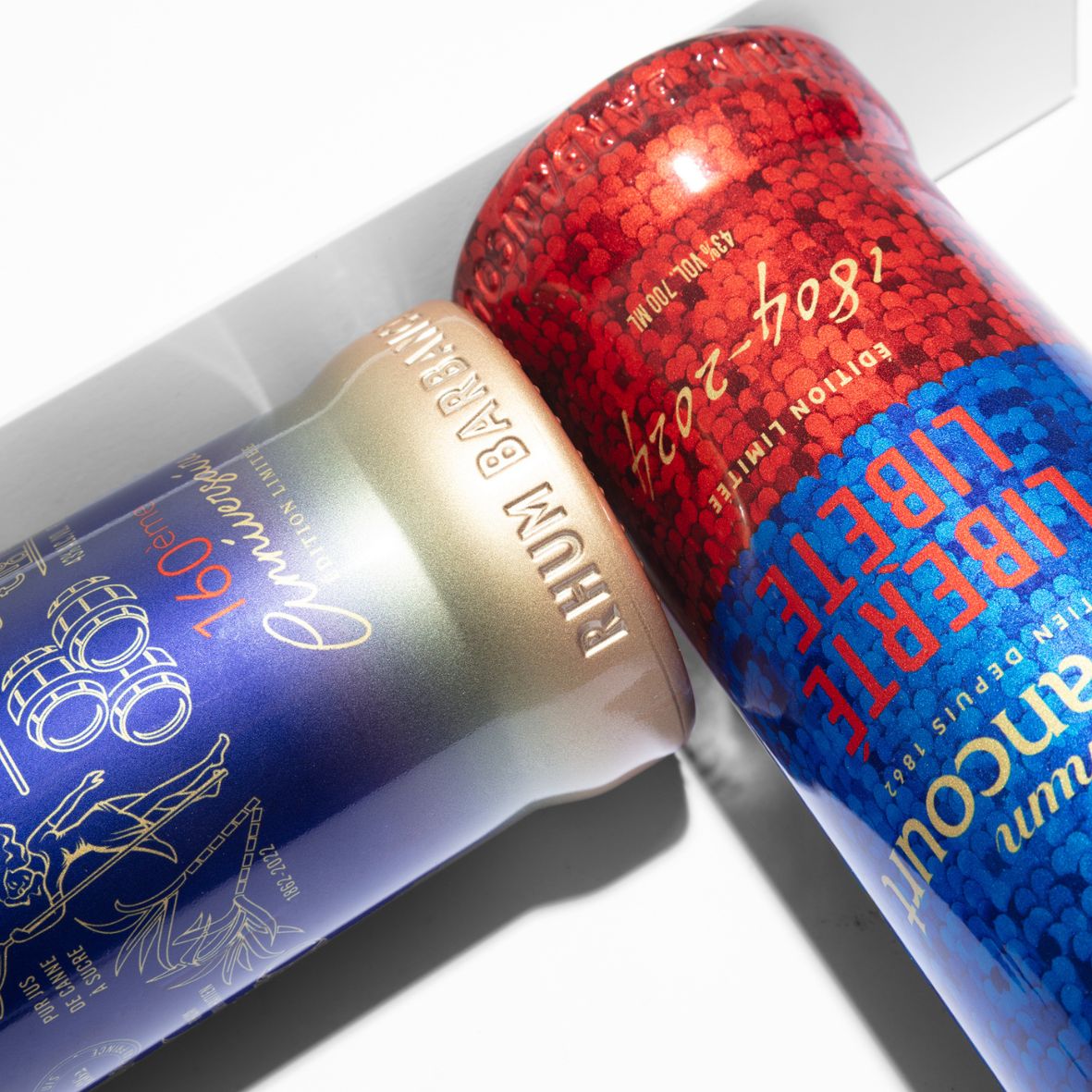 Metallic decorated bottle