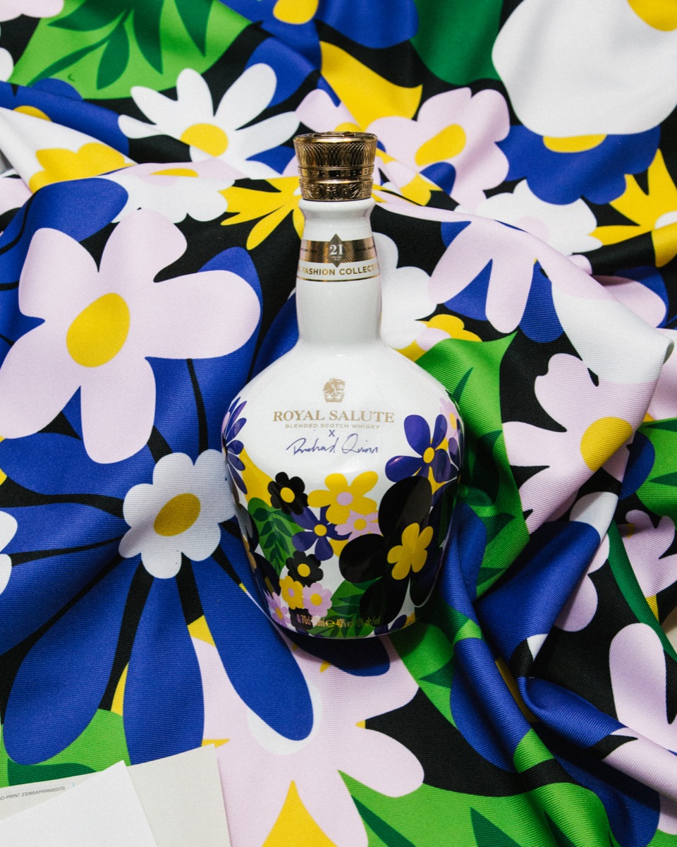Fashion-edition whisky bottle behind the scenes on printed silk